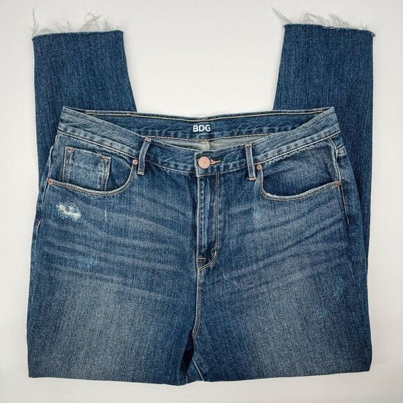 2/$30 Urban Outfitters BDG Distressed Raw Frayed Hem Skinny Ankle Jeans 32 - Picture 1 of 7
